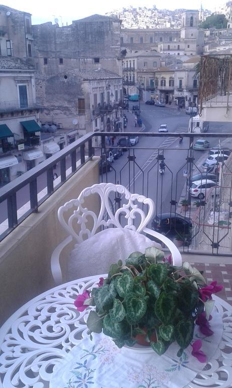 Bed and Breakfast Stanze Barocche Модика Экстерьер фото